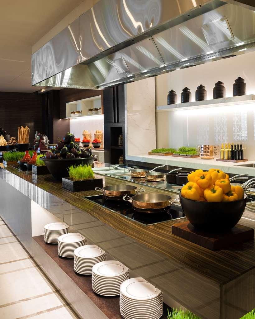 Hyatt Regency Delhi Hotel