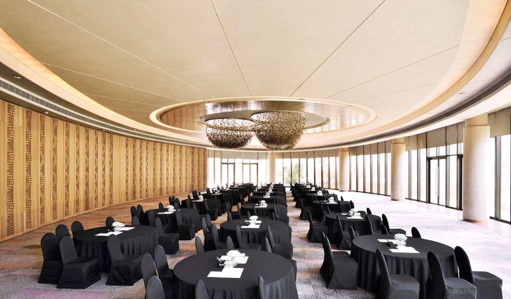 Hotel Hyatt Regency Delhi New Delhi