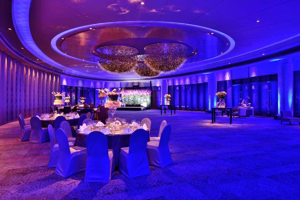 Hyatt Regency Delhi 5* New Delhi